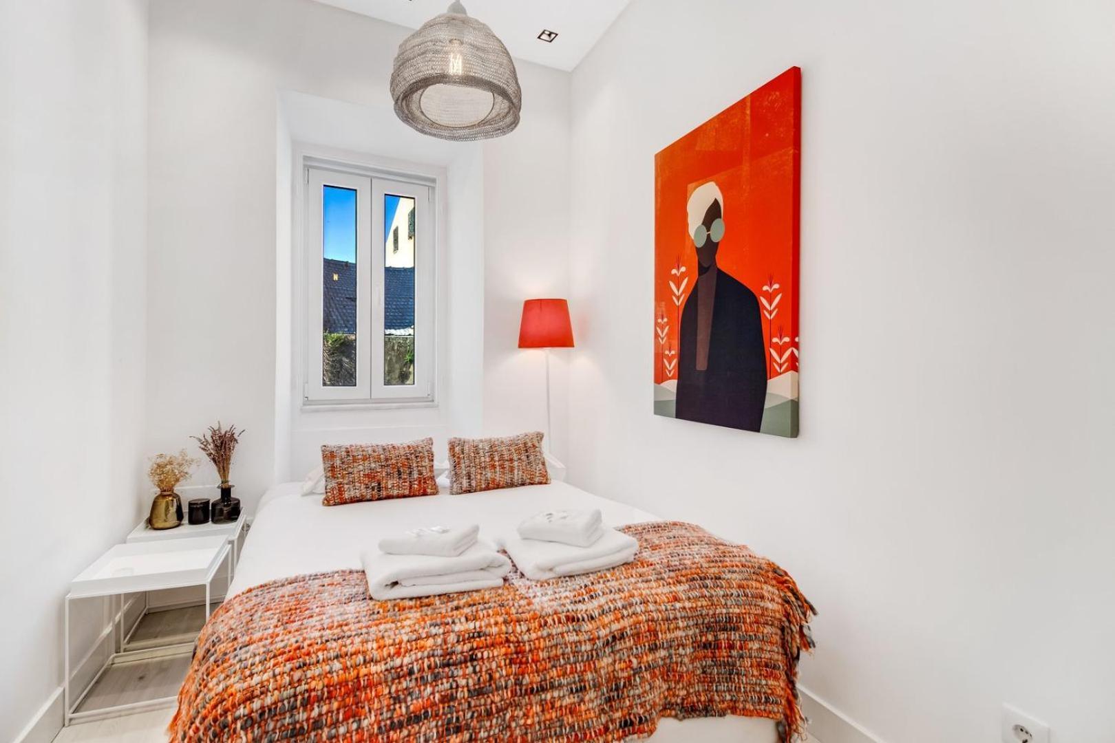 2br Renovated Duplex - Ac - Lx Factory Apartment