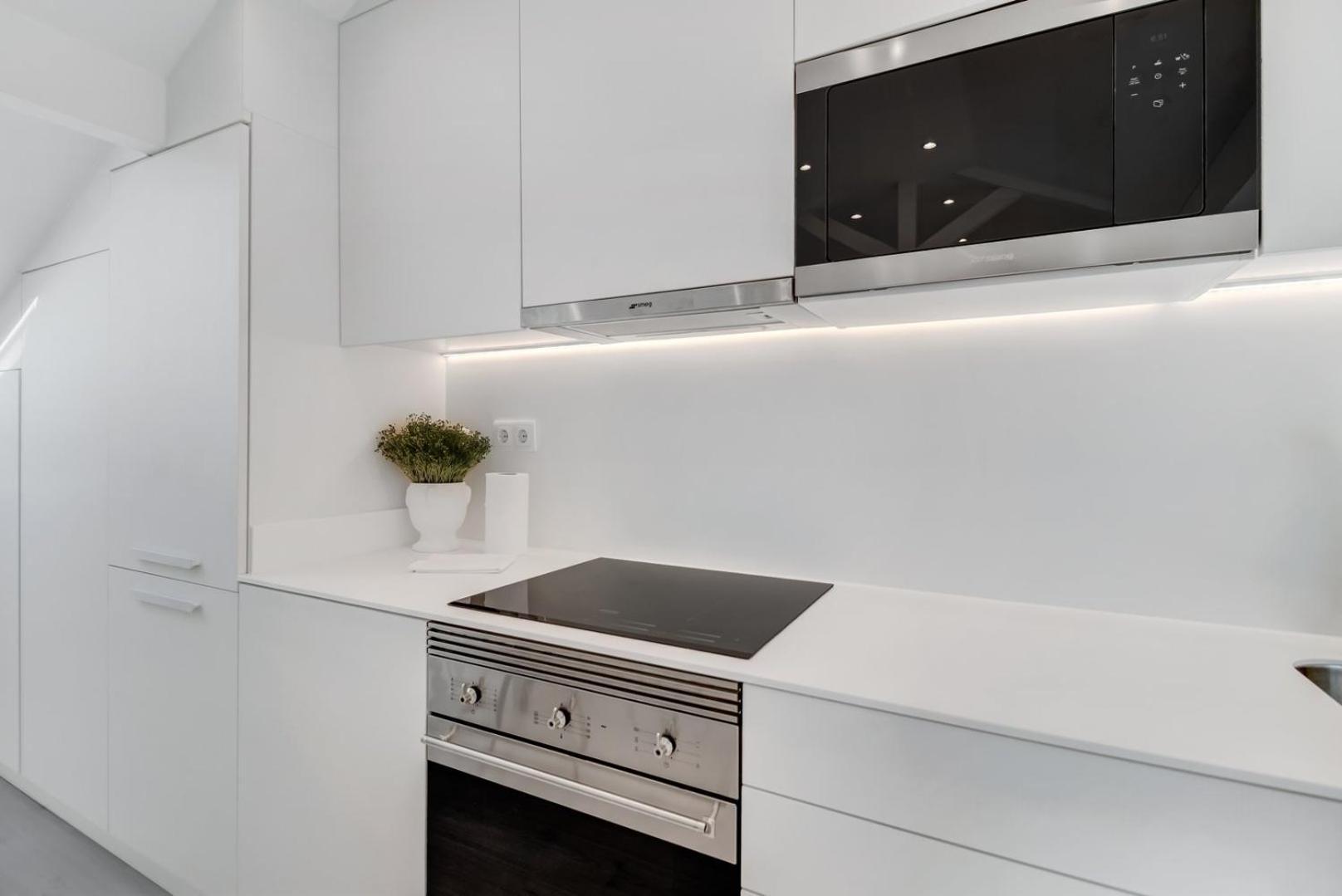2br Renovated Duplex - Ac - Lx Factory *